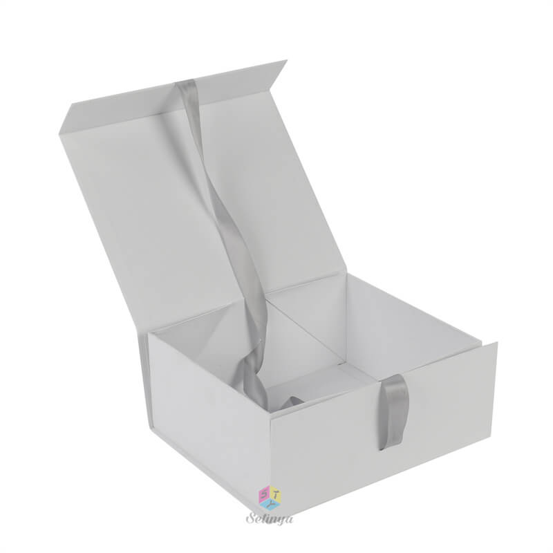 Fancy Shoe Box - Custom Folding Cardboard