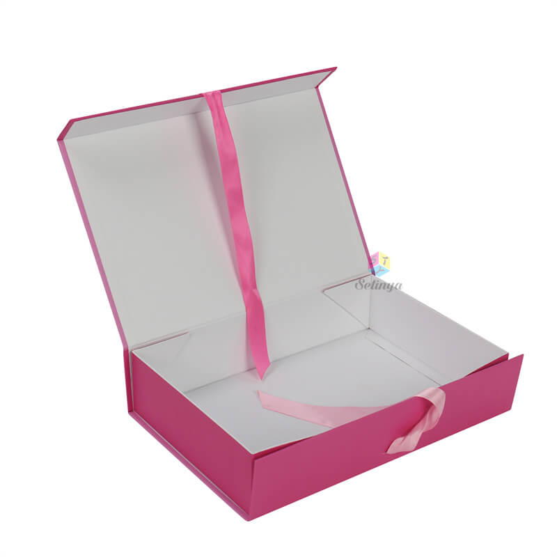 Wedding Invitation Gift Box - Beautiful Decorated